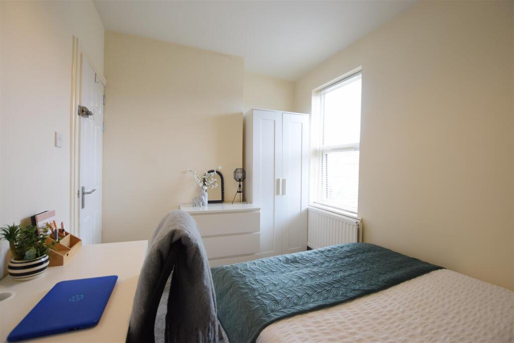 House in Lincoln, New Boultham - More