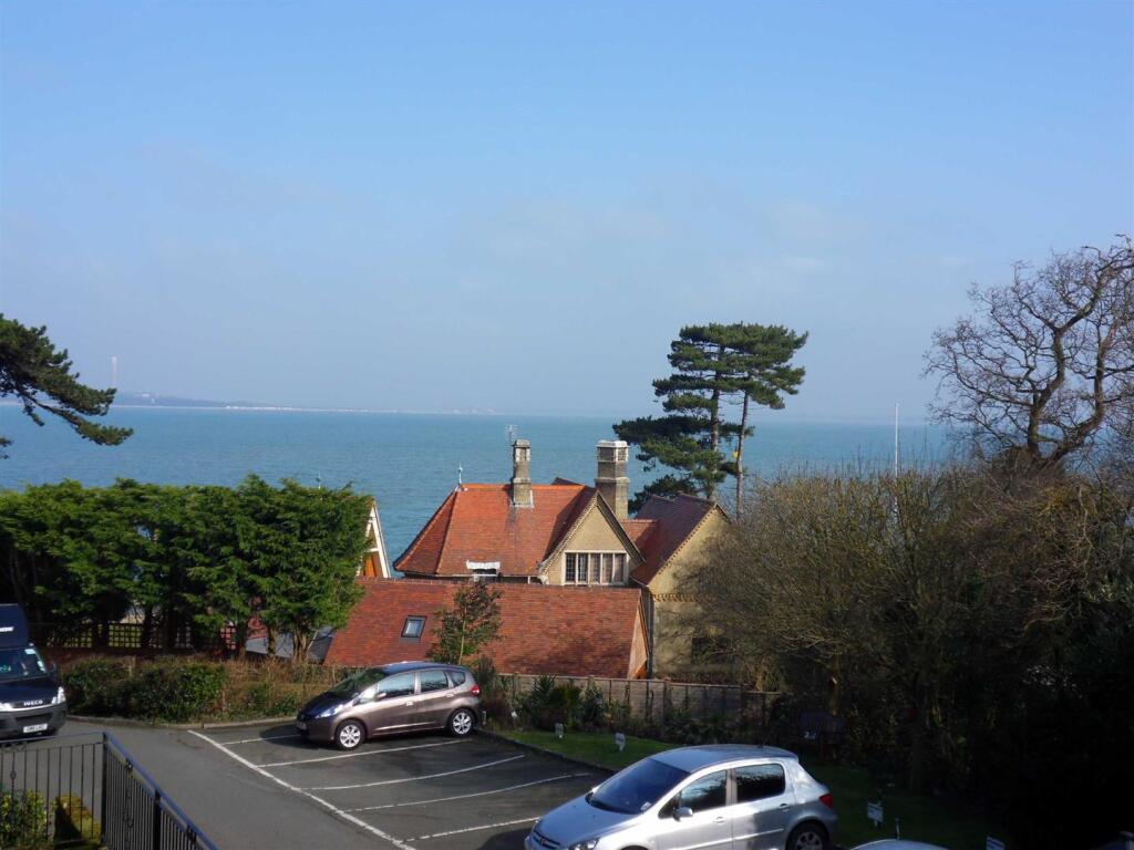 Briary Court, Egypt Esplanade, Cowes photo 4
