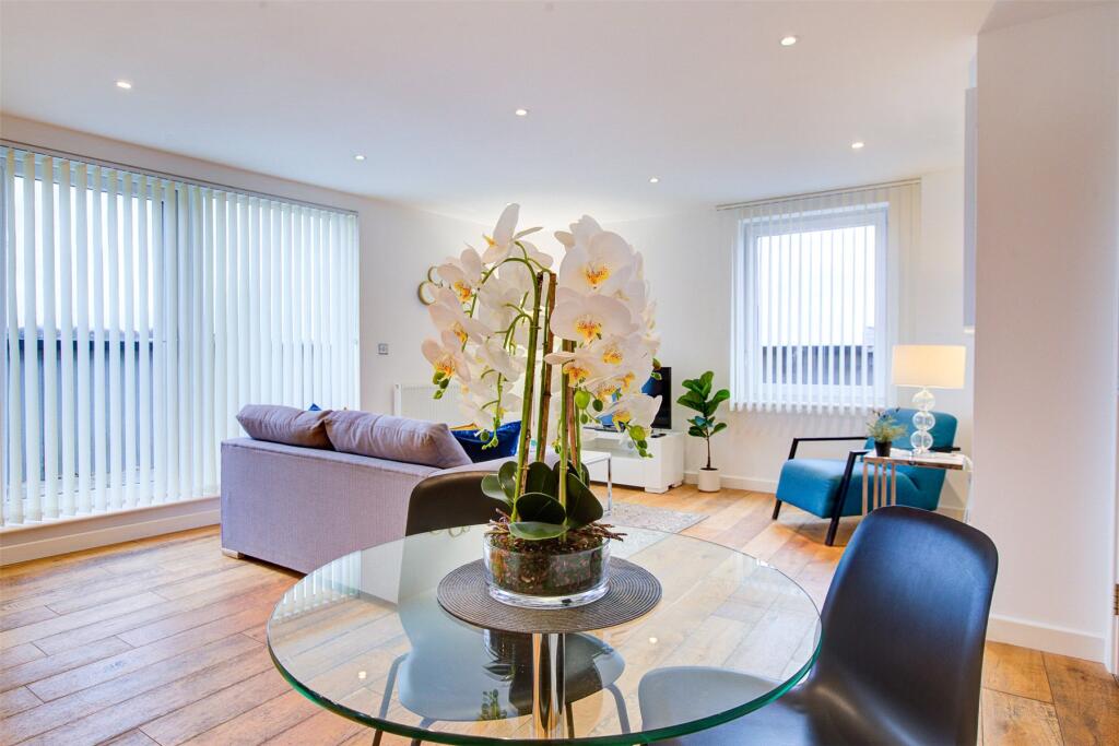 Apartment in London - More