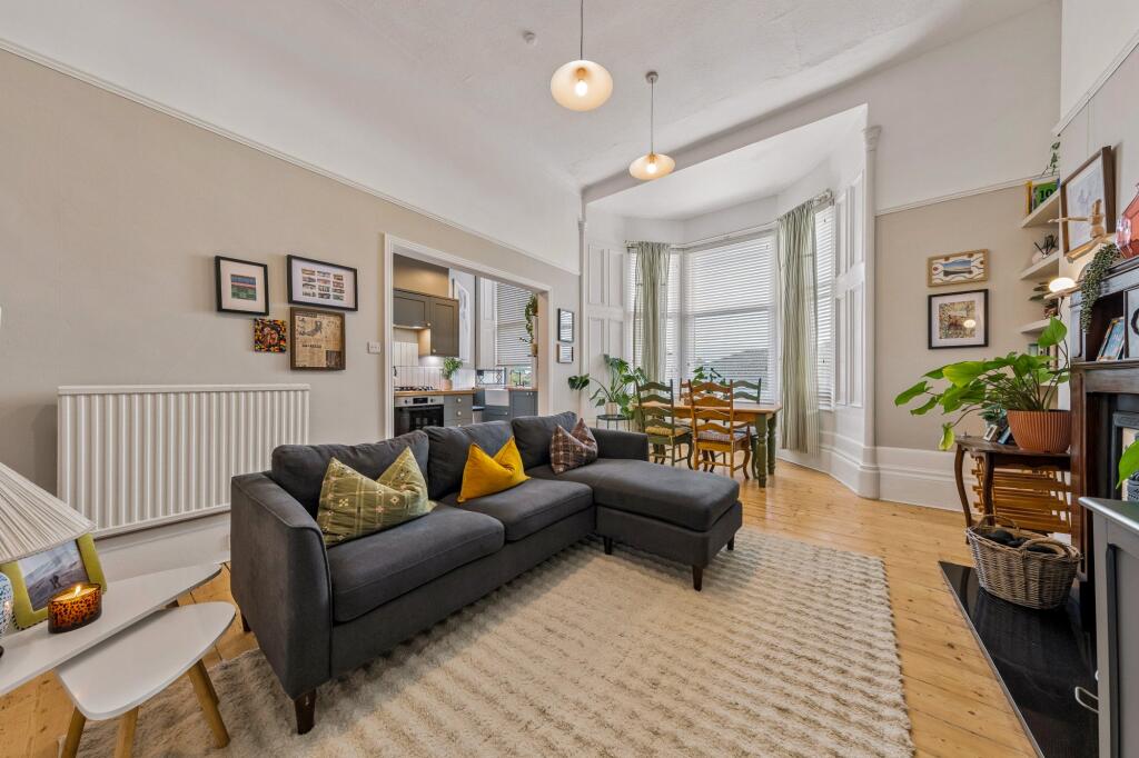Apartment in Glasgow - More