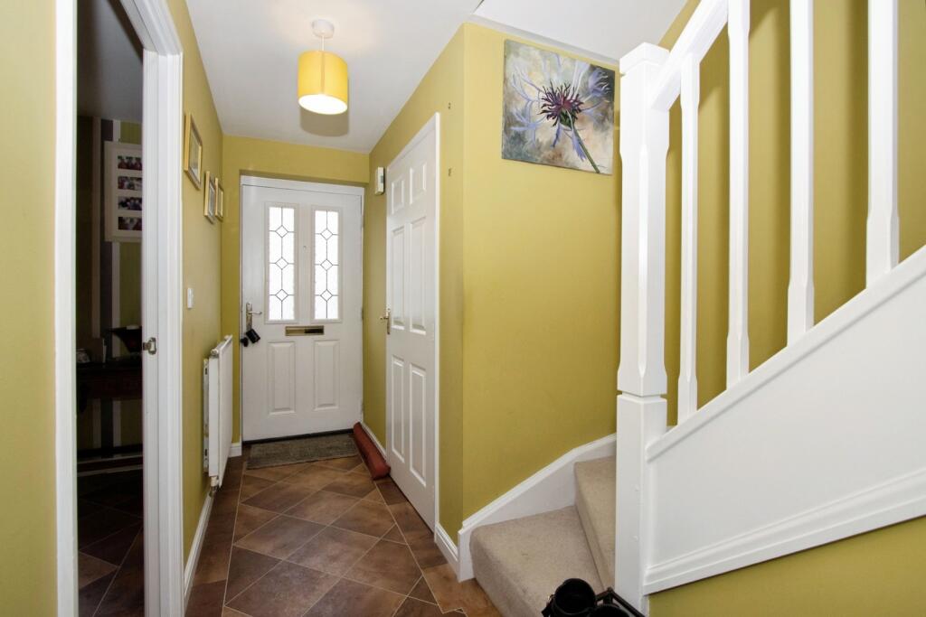 House in Wakefield - View 2