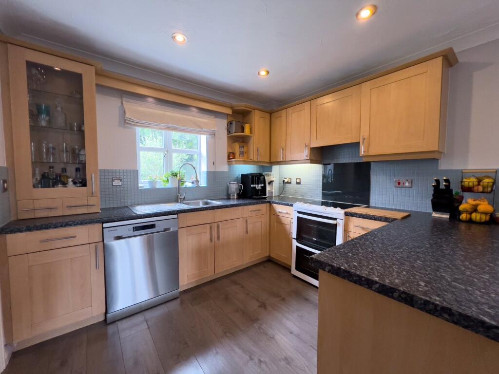 House in Peterborough, City of Peterborough - View 2