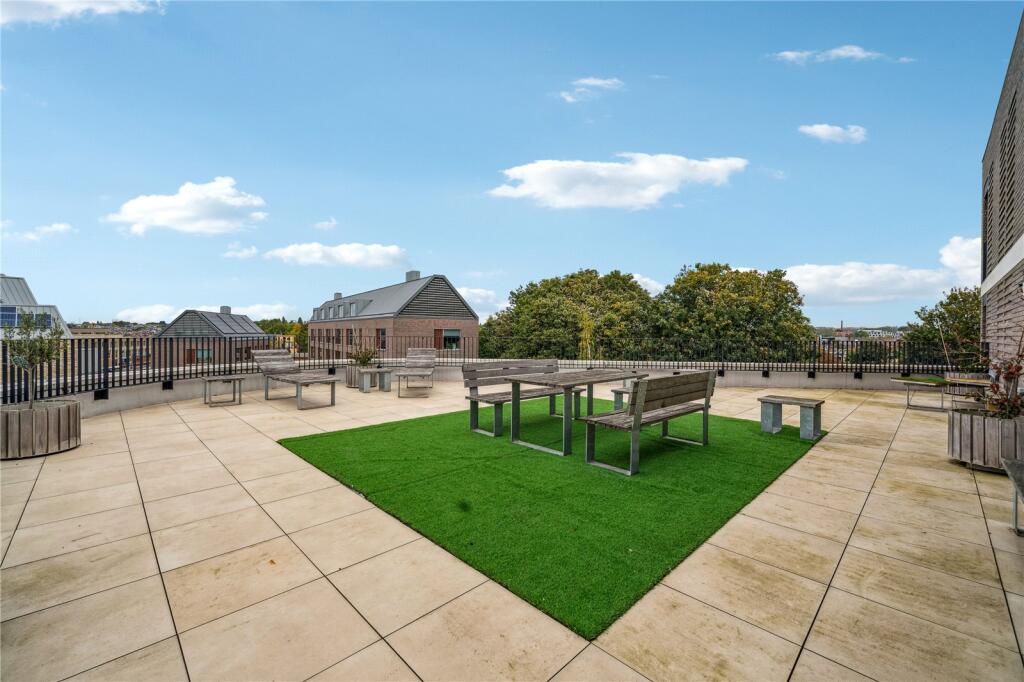 Ravensbury Terrace, SW18 - More