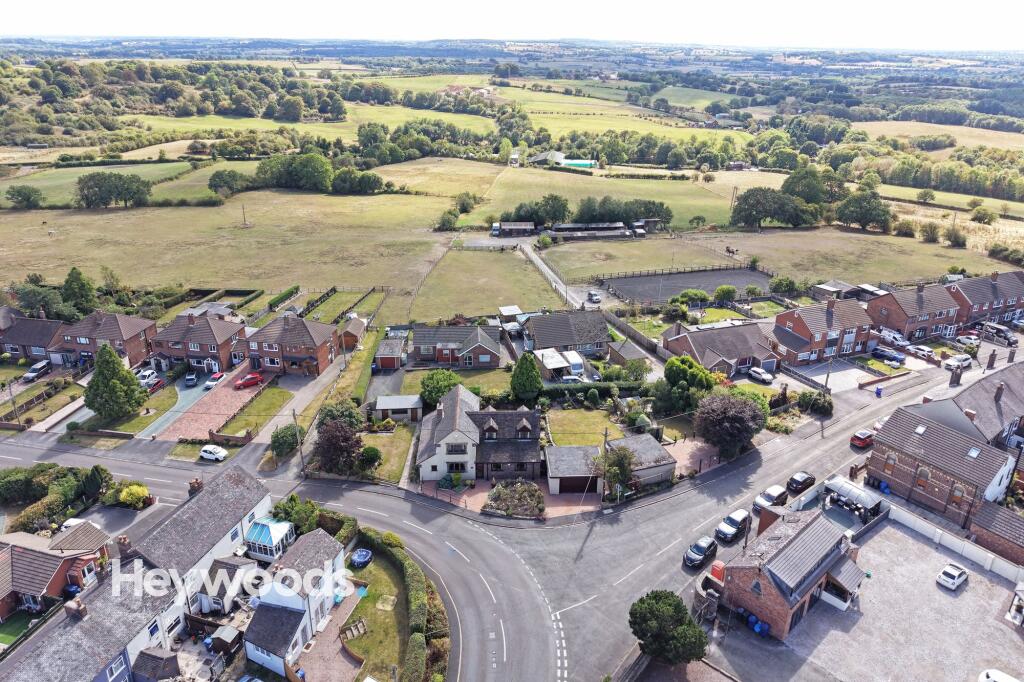 House in Stoke-on-Trent - View 5