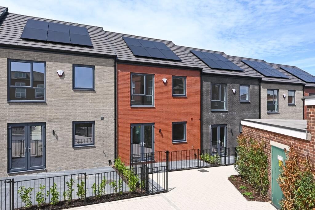 Main image of property: Gills Mews, Wakefield, WF1