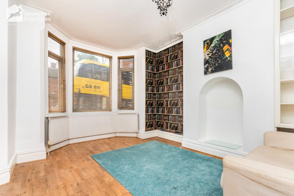 House in Nottingham, New Basford - View 2