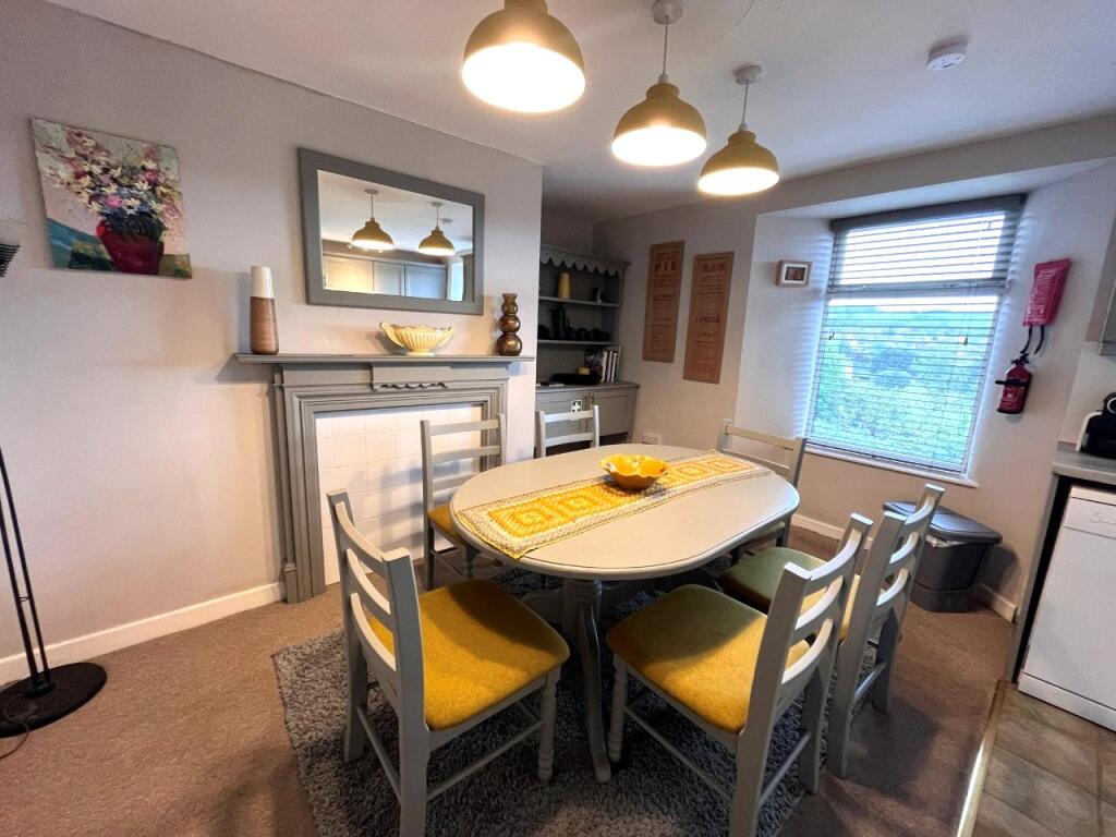 House in Pembroke, Monkton - More