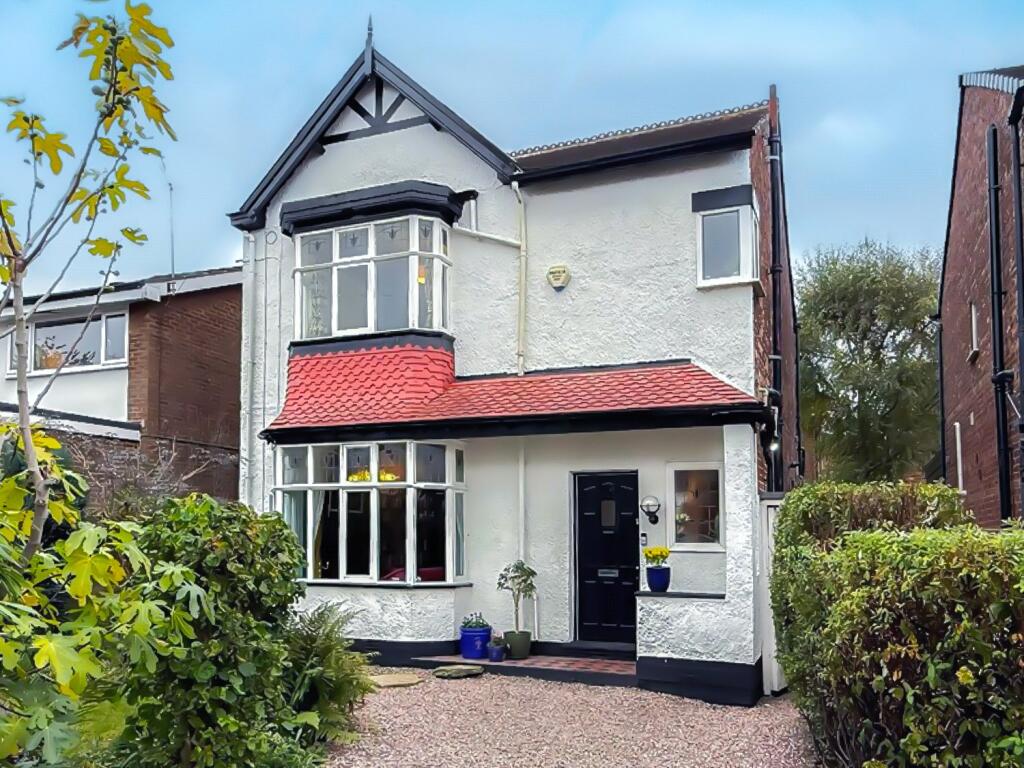 3-bed detached on Lancing Avenue, East Didsbury, M20, £525,000