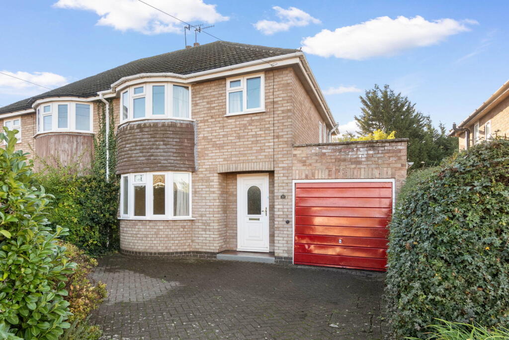 Main image of property: 31 Arden Road, Worcester. WR5 3BD