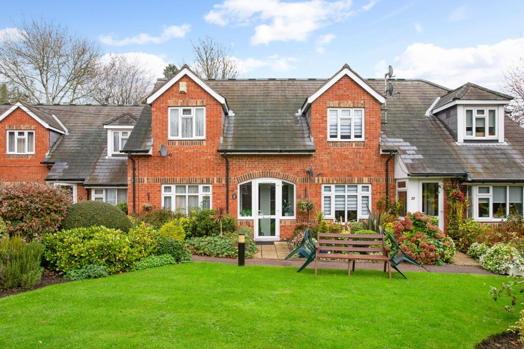 Main image of property: Green Lane, Stanmore, HA7