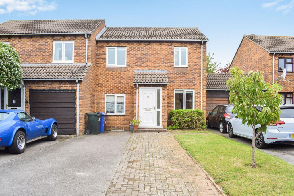 Main image of property: Flatford Place, Kidlington, OX5