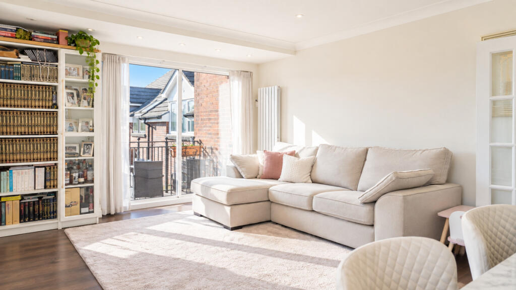 Apartment in London - View 2