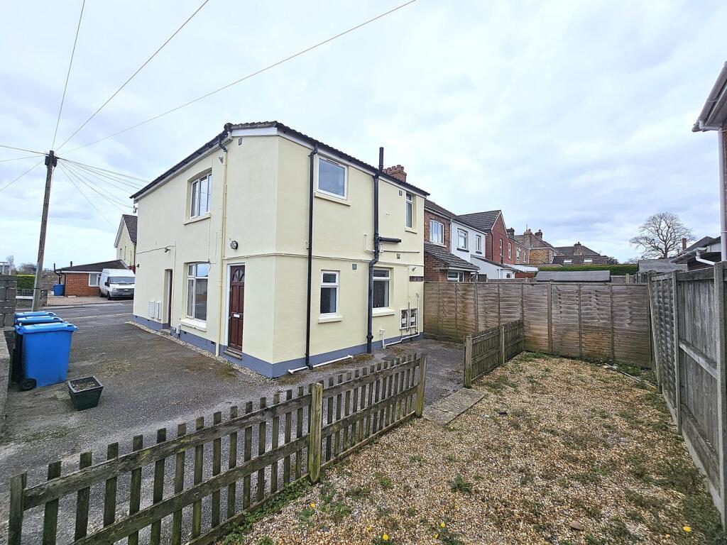 Cranbrook Road, Parkstone, POOLE, BH12