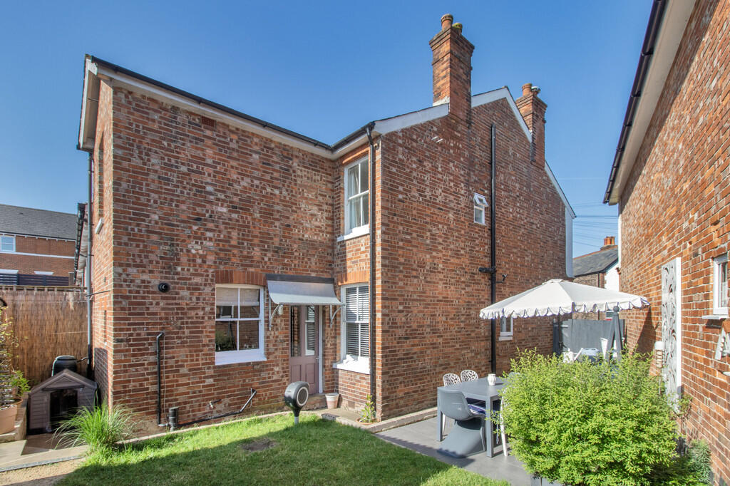 Culverden Avenue, Tunbridge Wells - View 2