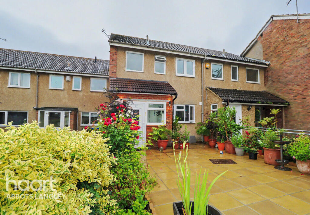 Main image of property: Ninian Road, Hemel Hempstead