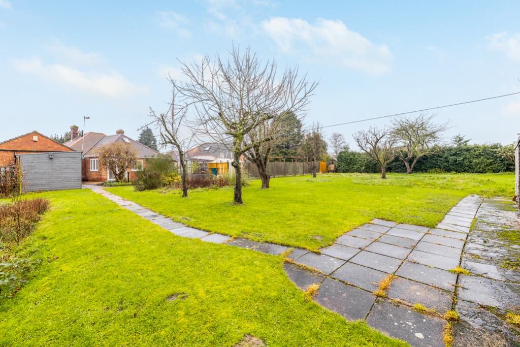 Water Lane, North Hykeham, Lincoln, Lincolnshire, LN6 photo 3
