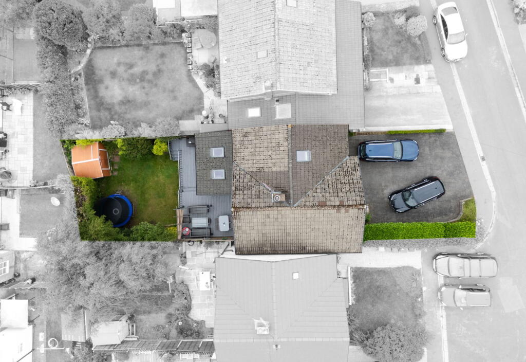 Redcar Close, Hazel Grove, Stockport SK7 4SQ photo 3