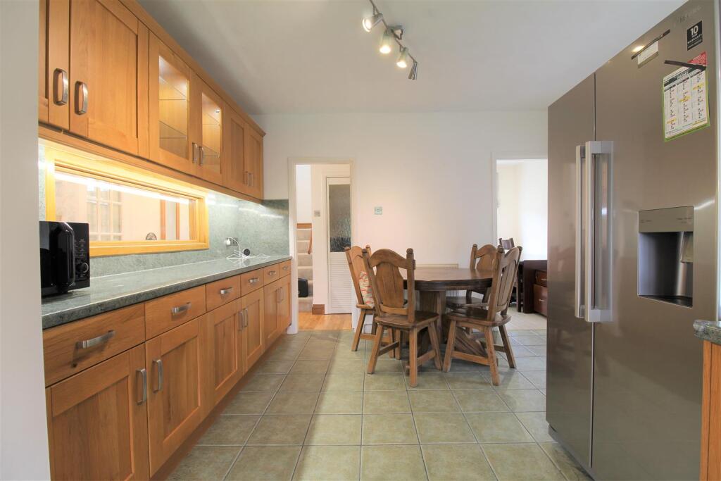 House in Nottingham - View 3