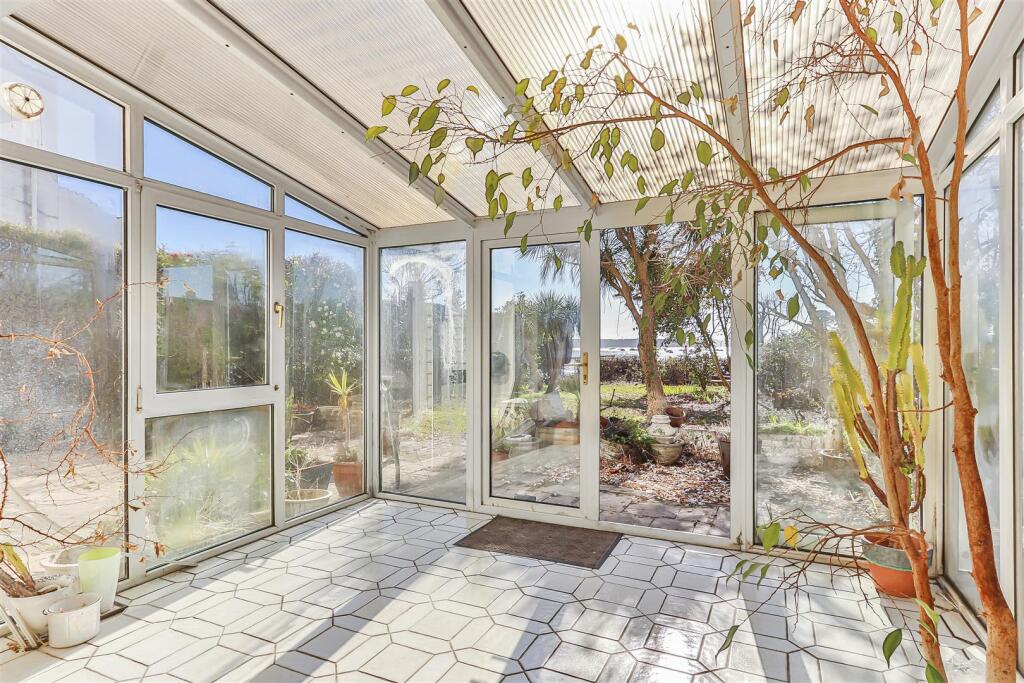 Additional image 10 of Sandbanks Road, Lilliput