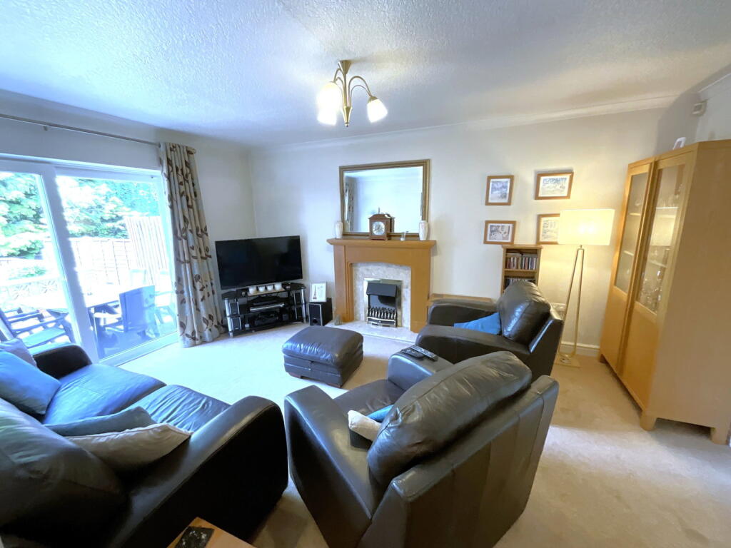 House in Dudley, West Midlands - View 4