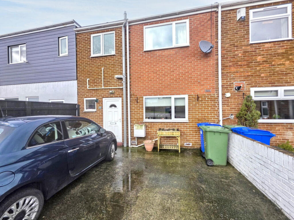 3-bed terraced on Cheviot View, Seghill, Cramlington, Northumberland, NE23 7SS, £175,000