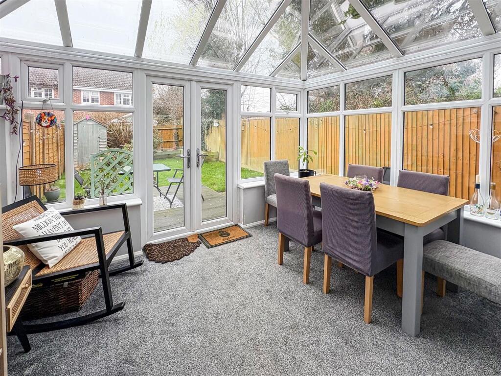 Guildford Road, Rustington, Littlehampton photo 4