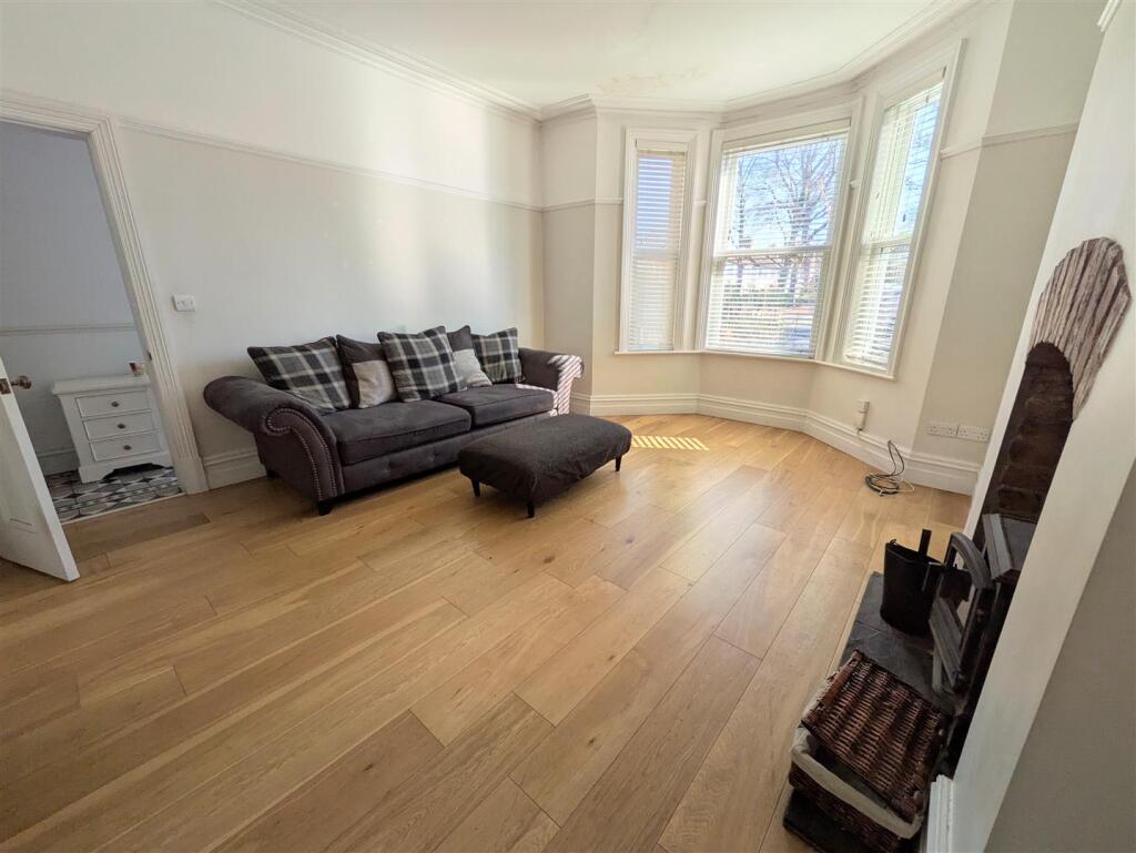 House in Stockport, Heaviley, Davenport - View 3