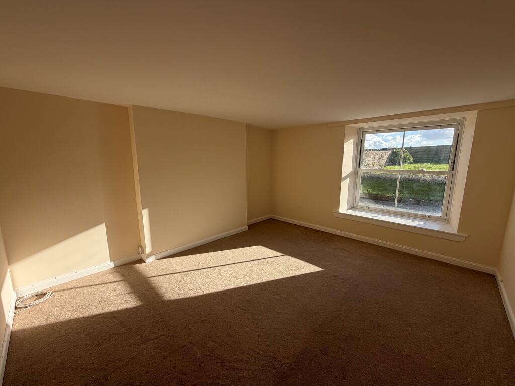 Apartment in Truro - More