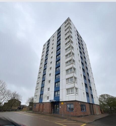 Main image of property: Ft 3B, Queen Anne Court, Raeburn Place, Sheffield, S14