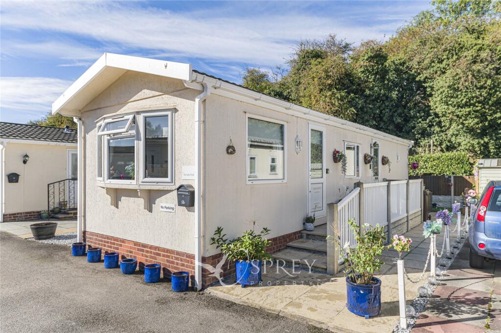 2-bed caravan on Nevada Park, Park Avenue, Melton Mowbray, £95,000