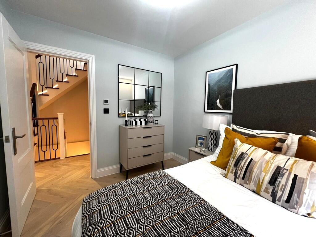 Main image of property: Aylmer Parade, East Finchley