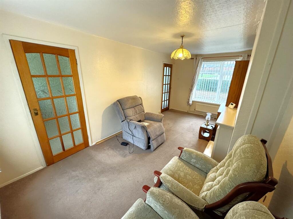 House in Corby, North Northamptonshire - View 4