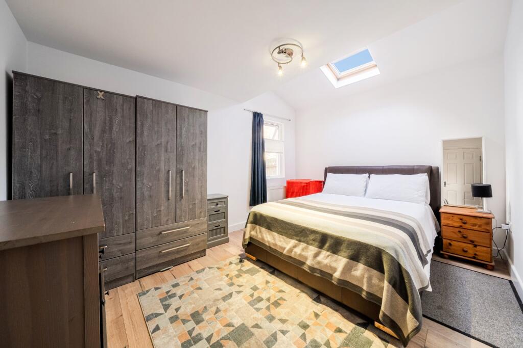 Apartment in London - View 4
