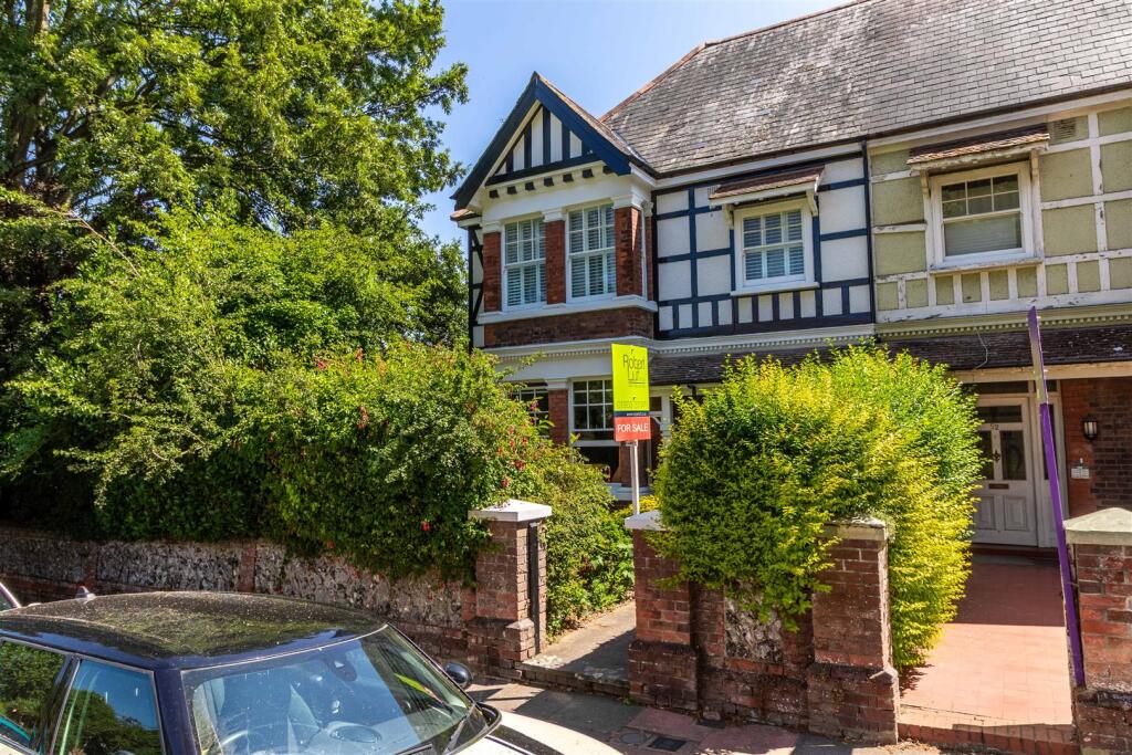 Main image of property: Shakespeare Road, Worthing