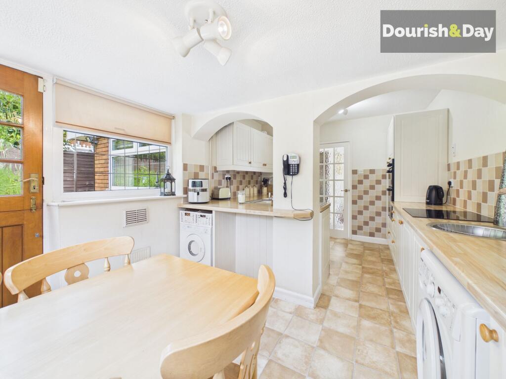 House in South Staffordshire, Penkridge - View 5