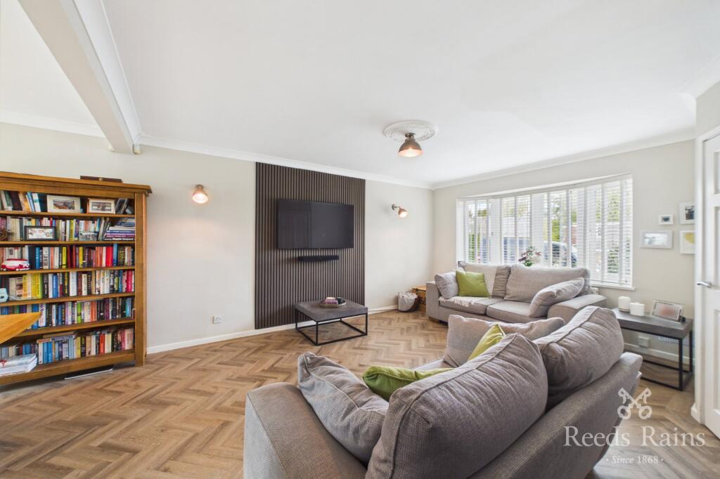 House in Wakefield, Flushdyke, Ossett - View 3