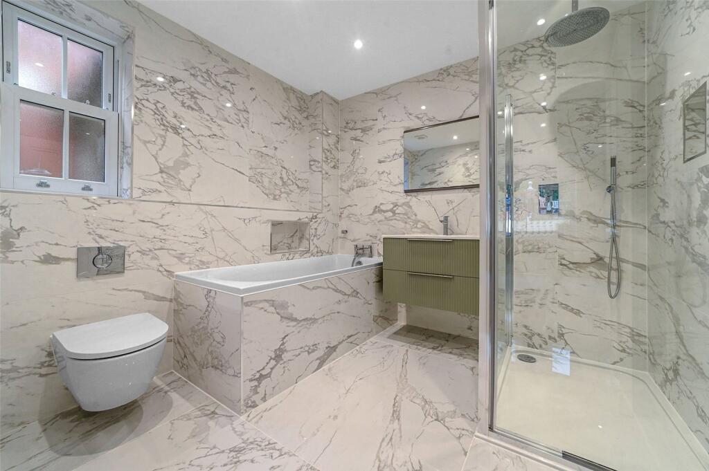 Forest Heights, High Lane, Stansted, Essex, CM24 photo 4