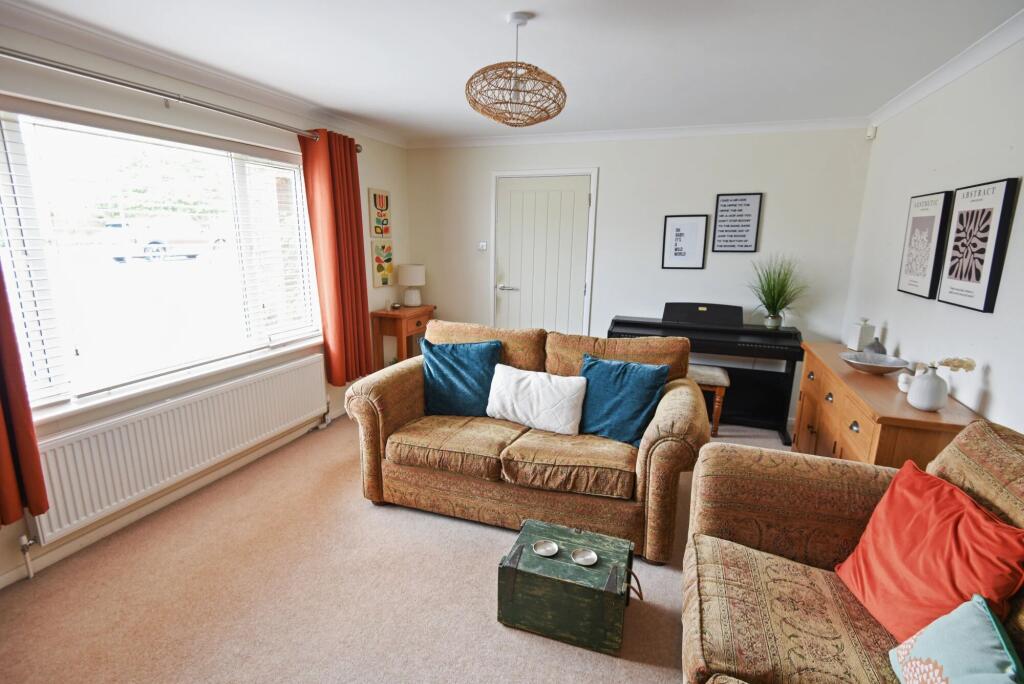 House in Hemel Hempstead - More