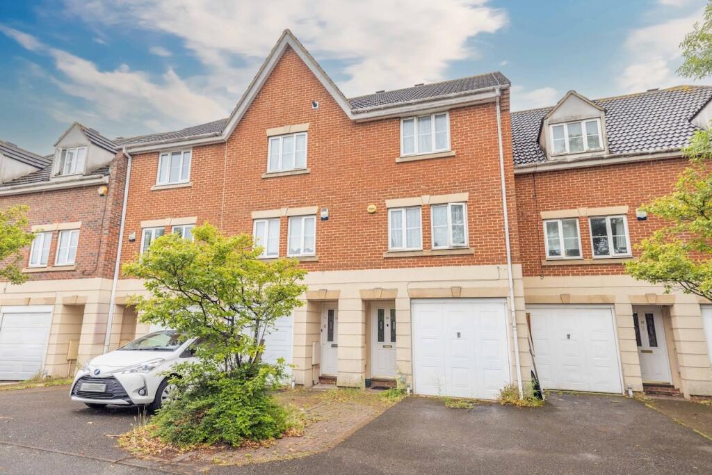 Main image of property: Rose Park Close, Hayes, UB4