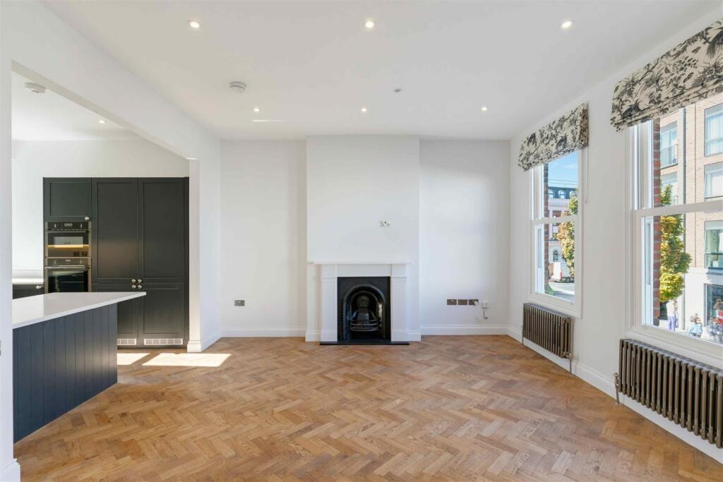 Main image of property: New Kings Road, London
