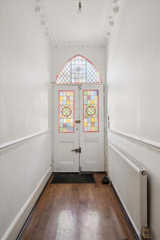 House in London - View 5