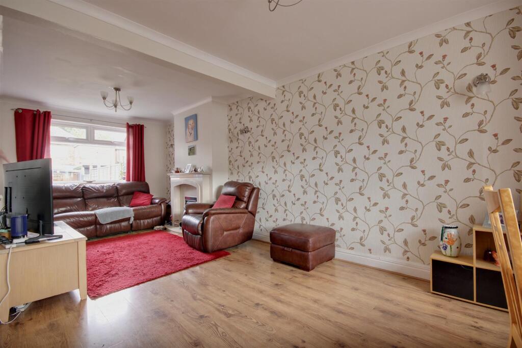 House in Anlaby - View 3