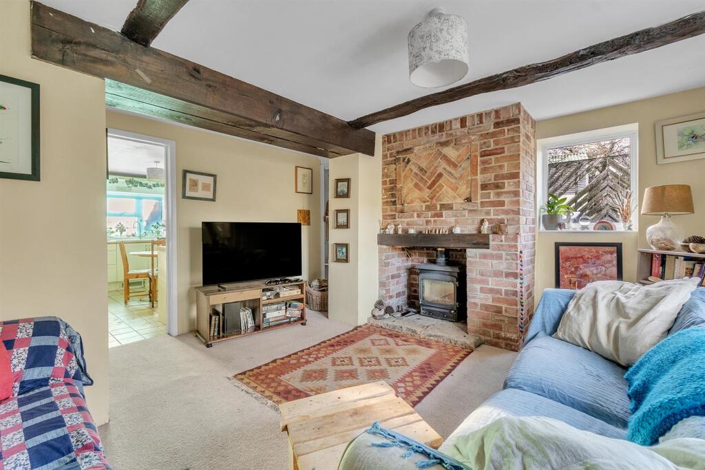 Honiton photo 4