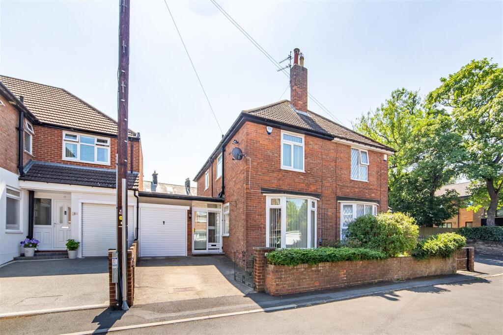 Main image of property: Carolyn Close, Benton, Newcastle Upon Tyne, NE12