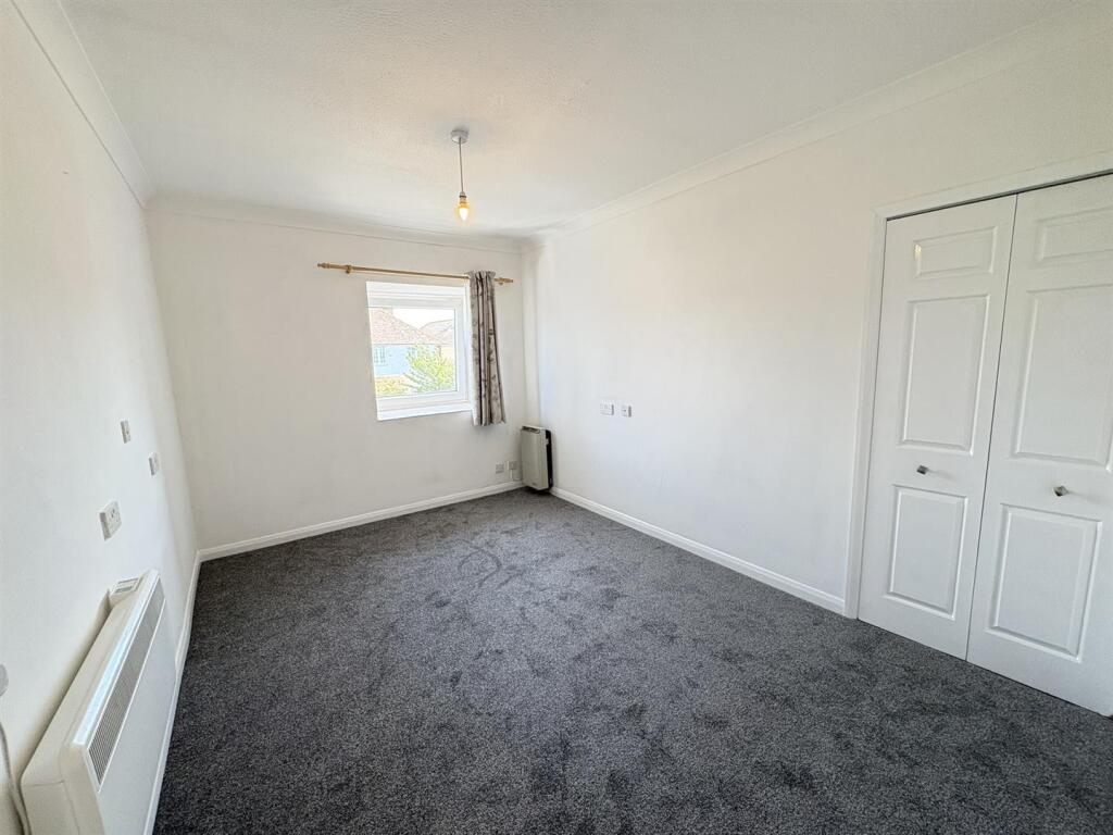Apartment in Portsmouth - More
