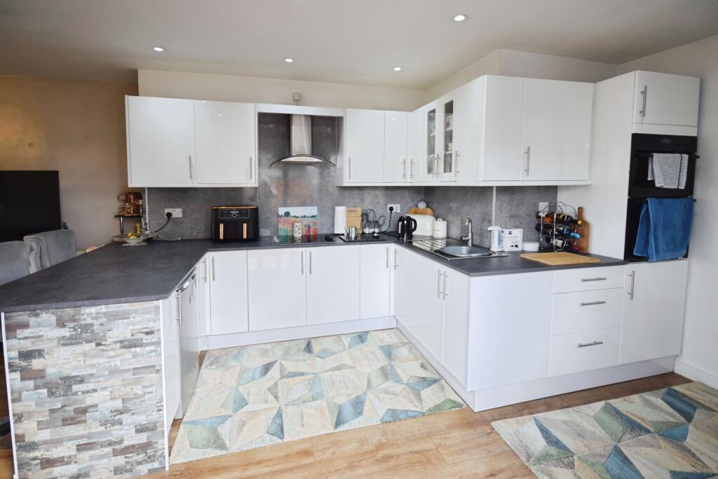 House in East Lindsey, Chapel St. Leonards - View 3