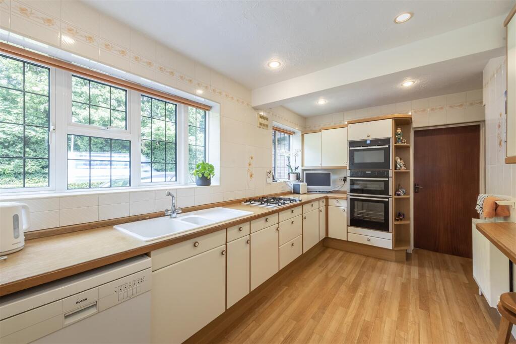 House in St Albans - View 4