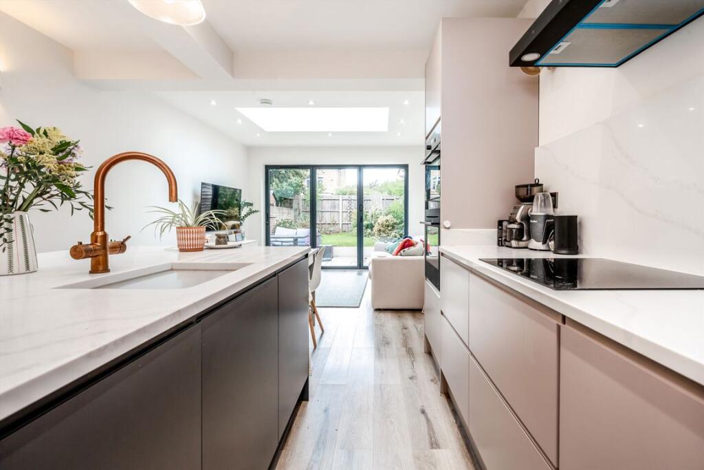 House in London - View 4