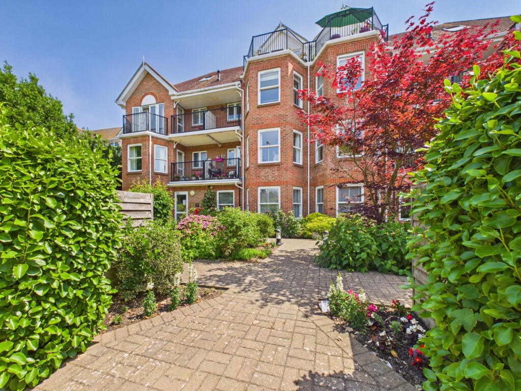 Main image of property: Chatsworth Lodge 26-28, St. Botolphs Road, Worthing, BN11
