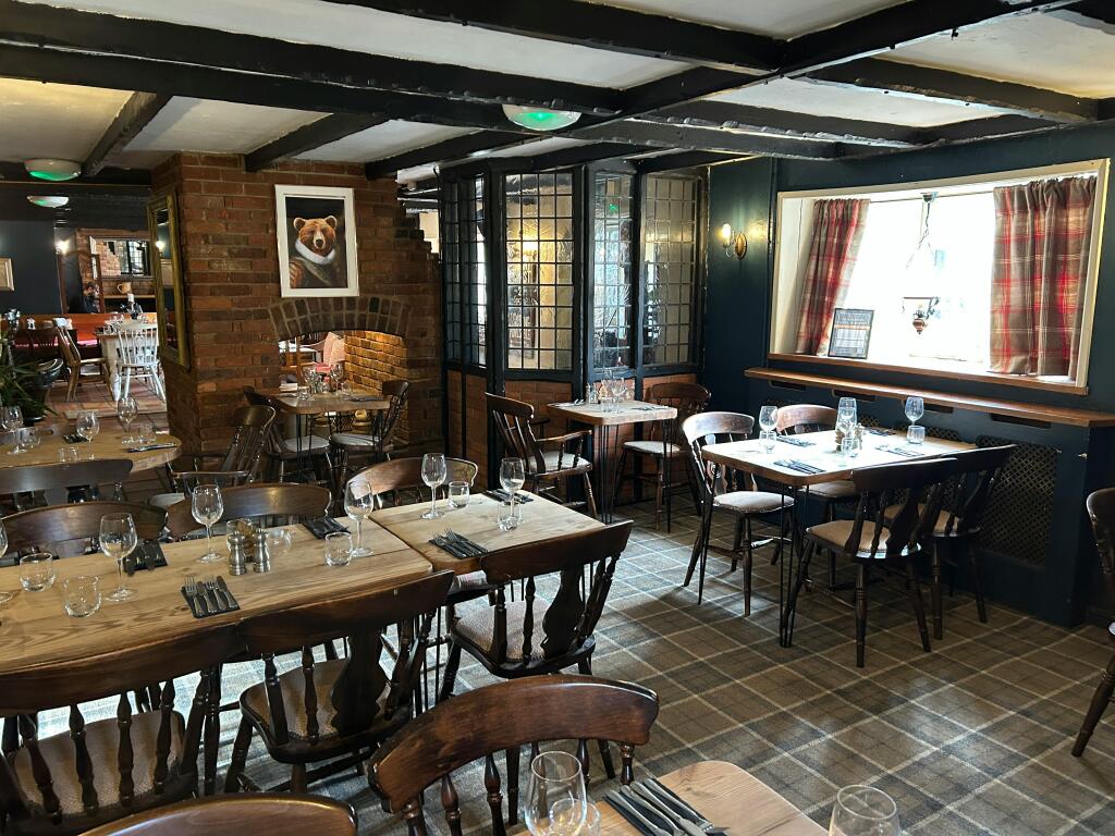 Dining room 2.JPG